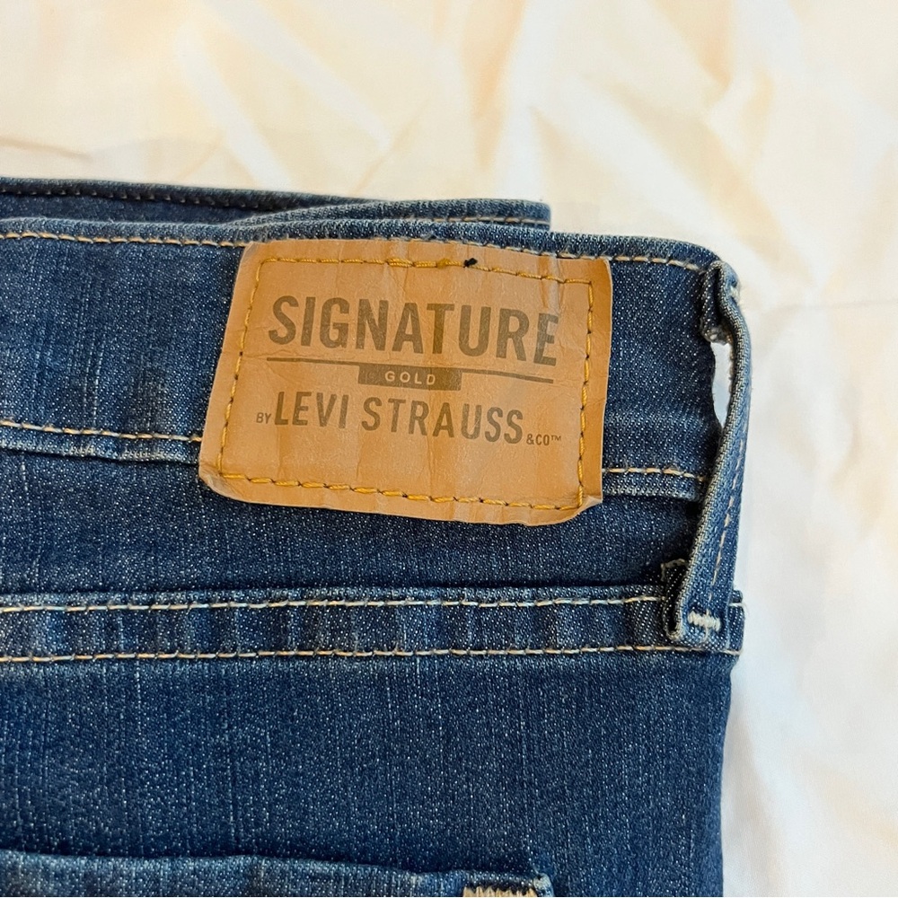 NEW Levi Strauss Signature Classic Blue Denim totally shaping straight* - Picture 5 of 6